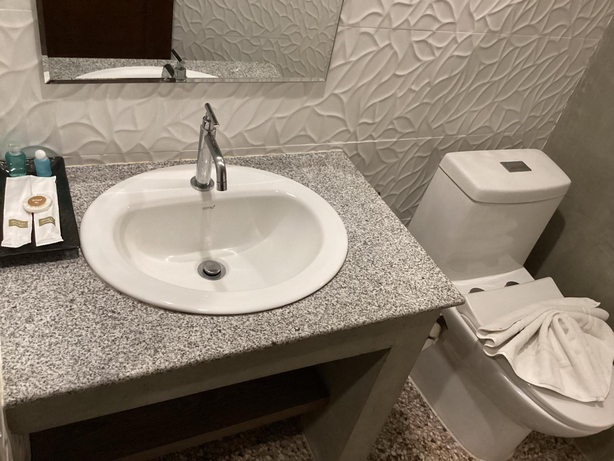 Puak Taem Boutique Hotel Чиангмай Экстерьер фото